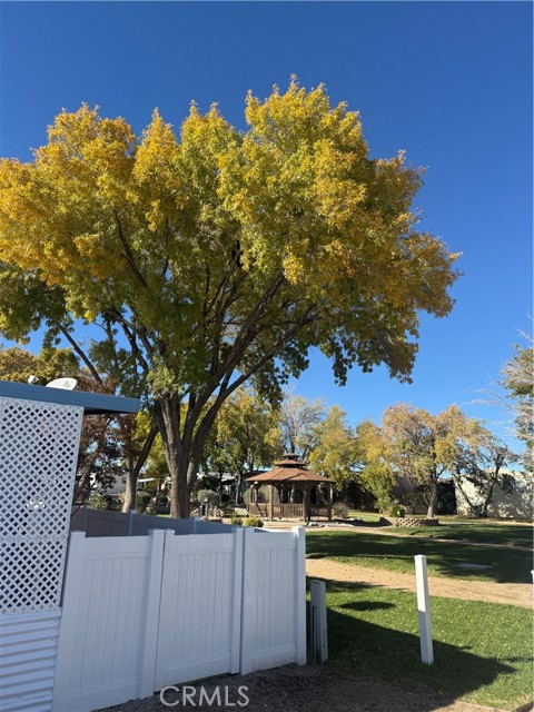 Detail Gallery Image 32 of 32 For 13393 Mariposa Rd, #97, Victorville,  CA 92395 - 3 Beds | 2 Baths