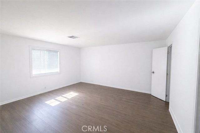 Detail Gallery Image 3 of 11 For 6541 Clear Springs, Simi Valley,  CA 93063 - 3 Beds | 2 Baths