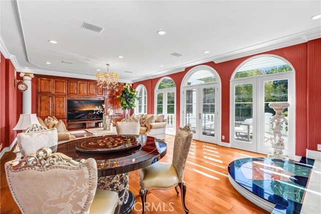 Detail Gallery Image 10 of 56 For 2290 Lombardy, San Marino,  CA 91108 - 5 Beds | 5 Baths