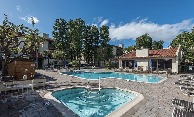 Detail Gallery Image 16 of 17 For 8512 Tuscany #222,  Playa Del Rey,  CA 90293 - 2 Beds | 2 Baths