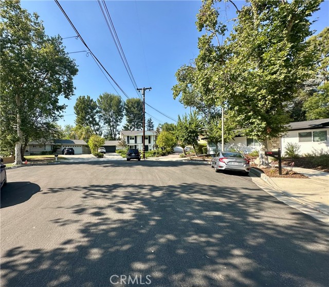 5433 Beeler Avenue, Woodland Hills CA: https://media.crmls.org/medias/87005776-c776-4908-8cdf-31e7c0b69e46.jpg