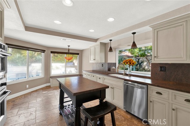 Detail Gallery Image 15 of 56 For 6535 E Yosemite, Orange,  CA 92867 - 4 Beds | 2 Baths