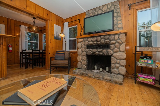 627 Rose Lane, Twin Peaks, CA 92391