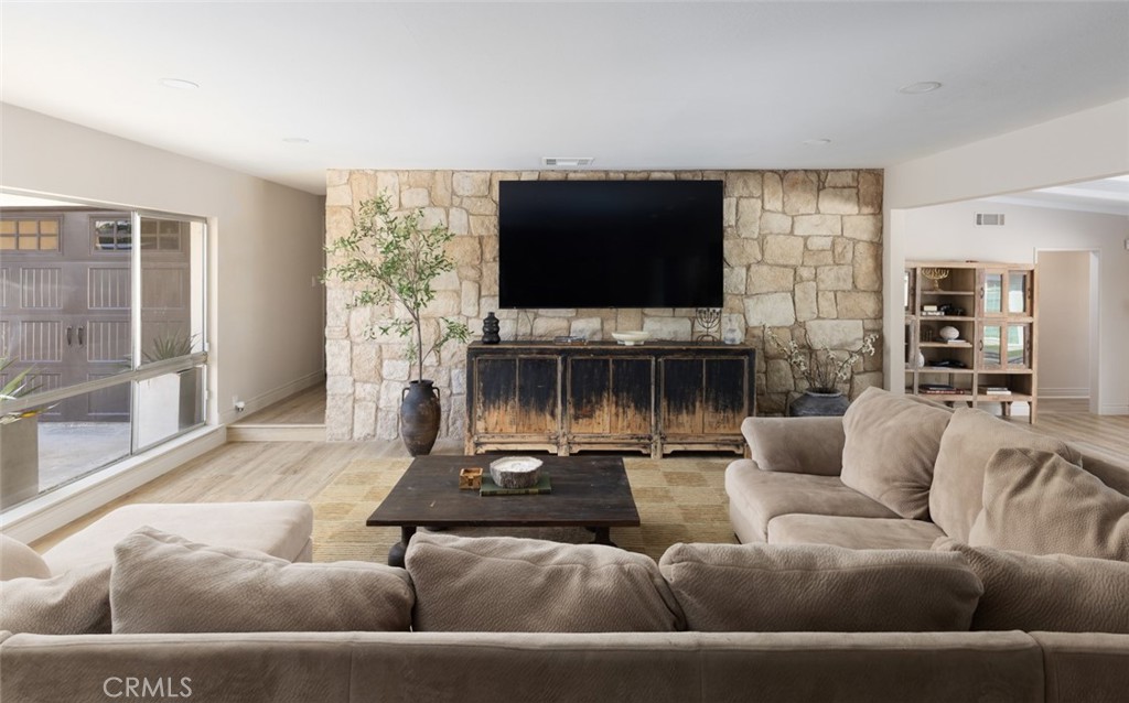 MLS #PW25093859 img 6