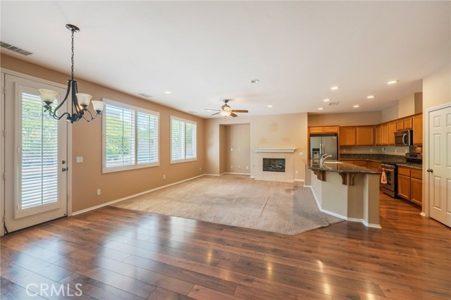 Detail Gallery Image 12 of 40 For 34278 Torrey Pines Court, Lake Elsinore,  CA 92532 - 3 Beds | 2 Baths