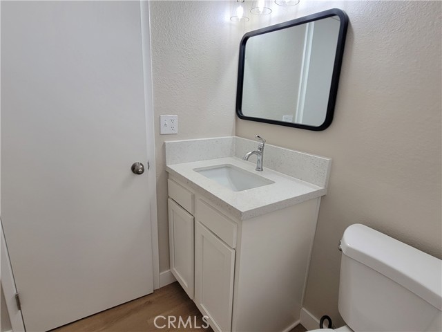 Detail Gallery Image 8 of 15 For 15475 Shadow Mountain Ln, Lake Elsinore,  CA 92530 - 3 Beds | 2 Baths