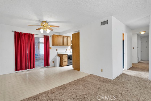 Detail Gallery Image 18 of 55 For 14775 Gayhead, Apple Valley,  CA 92307 - 3 Beds | 2 Baths