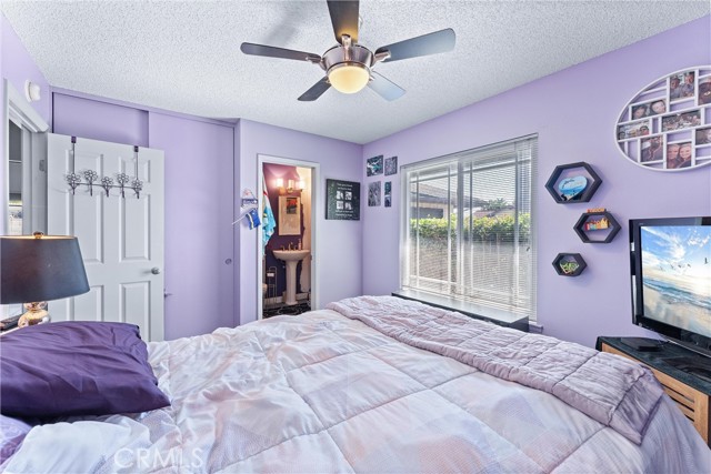 24102 Castilla Lane, Mission Viejo CA: https://media.crmls.org/medias/8703053f-8bd2-4e38-ac0e-711ce4c7e4e2.jpg