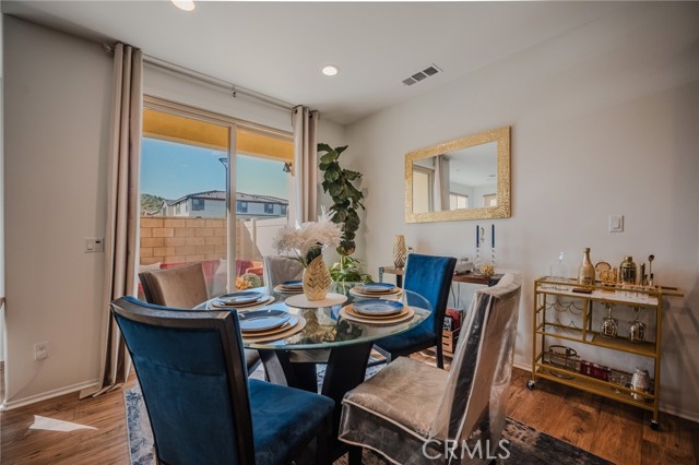 Detail Gallery Image 12 of 44 For 29486 Marx Way, Winchester,  CA 92596 - 4 Beds | 2/1 Baths