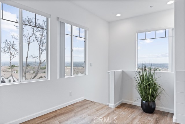 Detail Gallery Image 3 of 22 For 62 Sobrante, Aliso Viejo,  CA 92656 - 2 Beds | 2 Baths