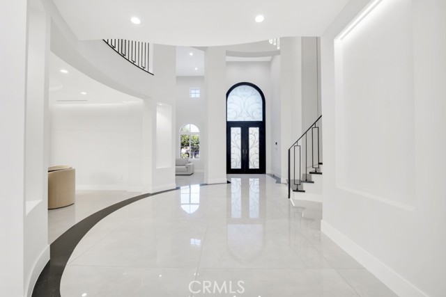 Detail Gallery Image 7 of 75 For 20151 via Medici, Porter Ranch,  CA 91326 - 5 Beds | 5 Baths