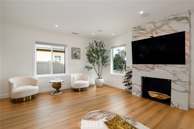 Detail Gallery Image 12 of 40 For 2185 Paloma, Pasadena,  CA 91104 - 3 Beds | 3 Baths