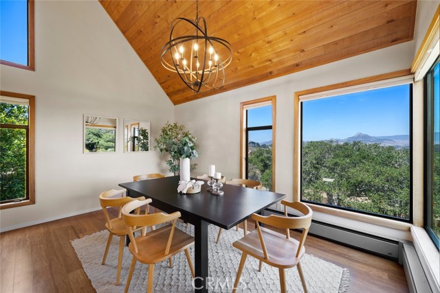 1606 Valley View Drive, Los Osos CA: https://media.crmls.org/medias/87045250-1186-4384-b97e-2b08ee58ec17.jpg