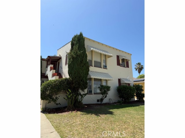 1237 S 3rd Street, Alhambra CA: https://media.crmls.org/medias/87047d38-3fa2-40d5-a057-bdd673d3d0af.jpg