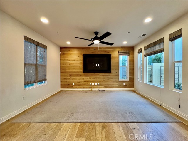 Detail Gallery Image 6 of 46 For 101 Fixie, Irvine,  CA 92618 - 3 Beds | 3/1 Baths