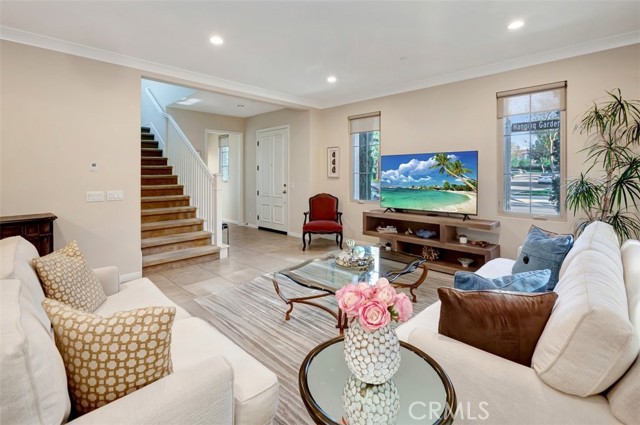 Detail Gallery Image 3 of 23 For 67 Hanging Garden, Irvine,  CA 92620 - 3 Beds | 2/1 Baths