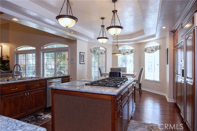 Detail Gallery Image 16 of 34 For 7361 via Vista, Riverside,  CA 92506 - 5 Beds | 3/1 Baths