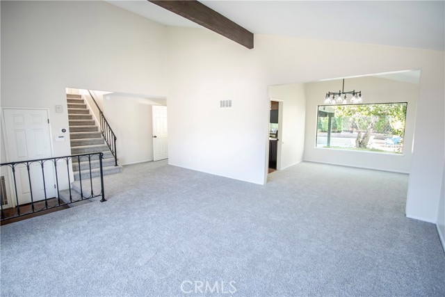 Detail Gallery Image 4 of 54 For 23910 via Copeta, Valencia,  CA 91355 - 4 Beds | 2/1 Baths