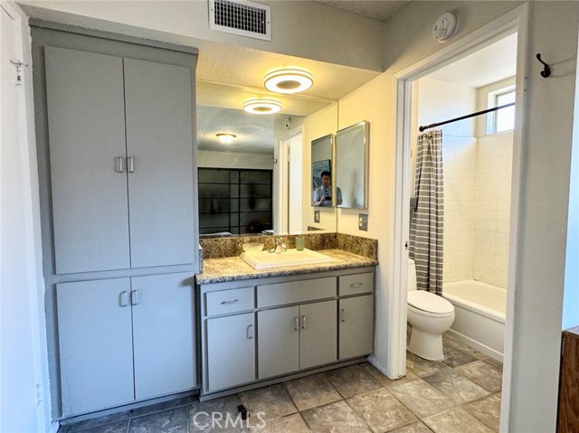 Detail Gallery Image 16 of 18 For 5500 Lindley Ave #207,  Encino,  CA 91316 - 1 Beds | 1 Baths