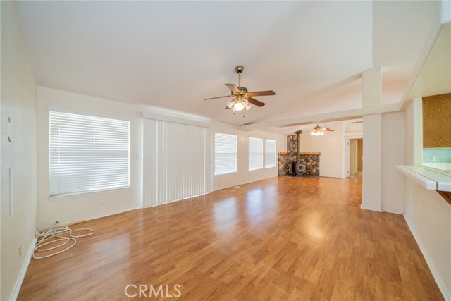10778 Sonora Road, Phelan CA: https://media.crmls.org/medias/8705ea18-b700-4d30-97d8-4d7bb7337237.jpg