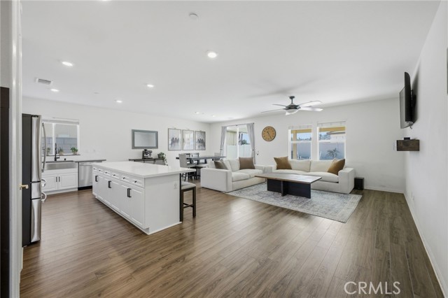 Image 7 of 75 For 26459 Wreath Court