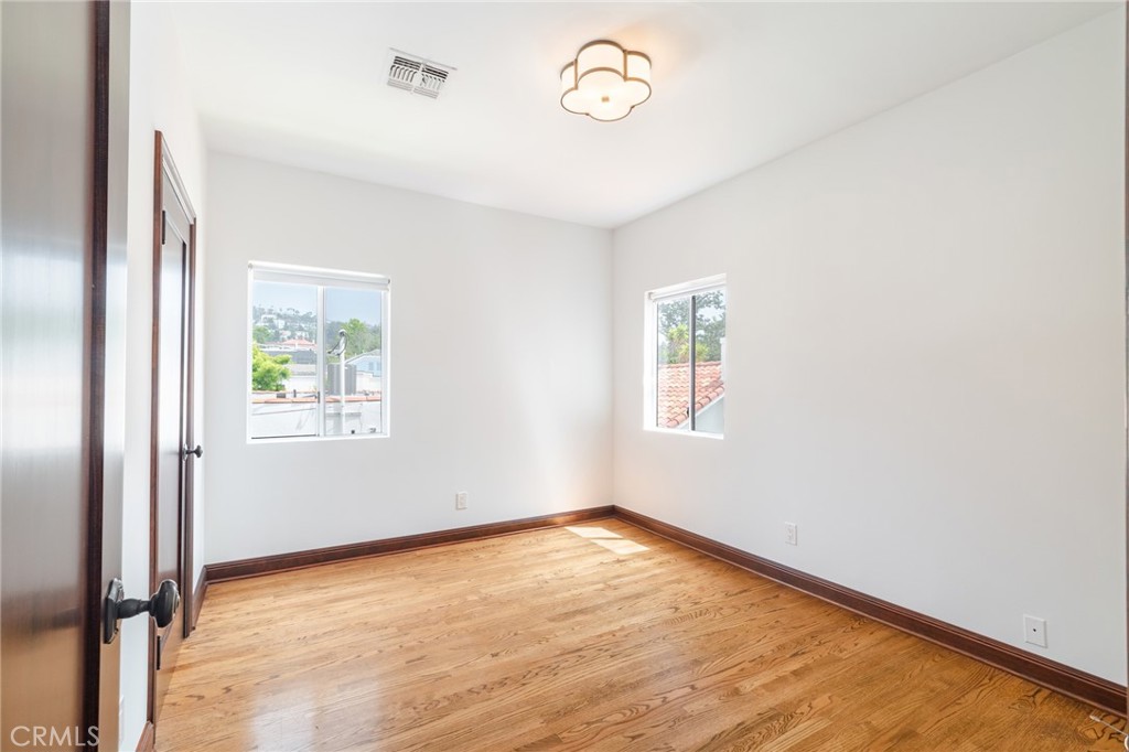 MLS #DW25262400 image #18