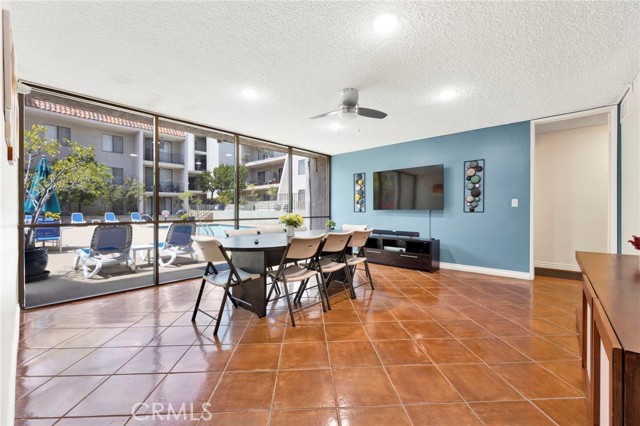 Detail Gallery Image 9 of 31 For 1401 Valley View Rd #314,  Glendale,  CA 91202 - 1 Beds | 1 Baths
