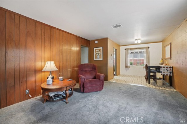 68 Glenwood Drive, Napa CA: https://media.crmls.org/medias/87077cb3-4dc6-4fa3-ba86-1df875d5a74d.jpg