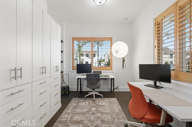 Detail Gallery Image 22 of 30 For 143 N Arnaz Dr #105,  Beverly Hills,  CA 90211 - 3 Beds | 2/1 Baths