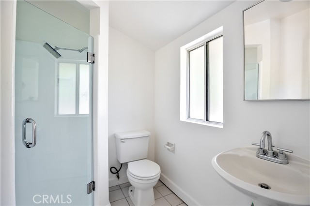 Detail Gallery Image 8 of 27 For 5219 San Feliciano Dr, Woodland Hills,  CA 91364 - 6 Beds | 4 Baths