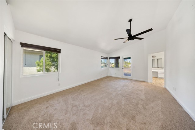40132 White Leaf Lane, Murrieta CA: https://media.crmls.org/medias/87080949-e3fd-469a-9d27-652c23e9cc7a.jpg