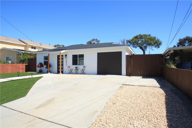 Detail Gallery Image 2 of 33 For 22832 Menlo, Torrance,  CA 90502 - 3 Beds | 2 Baths