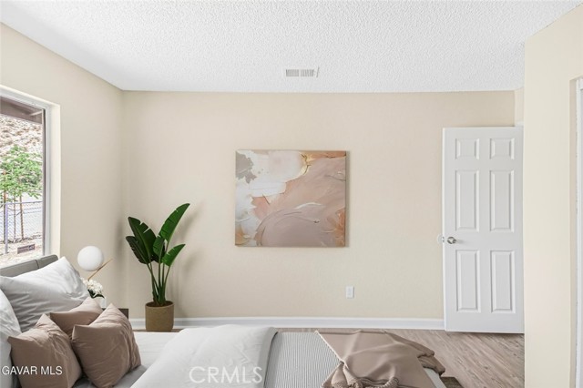 Detail Gallery Image 12 of 20 For 16509 Mackennas Gold Ave, Palmdale,  CA 93591 - 3 Beds | 2 Baths