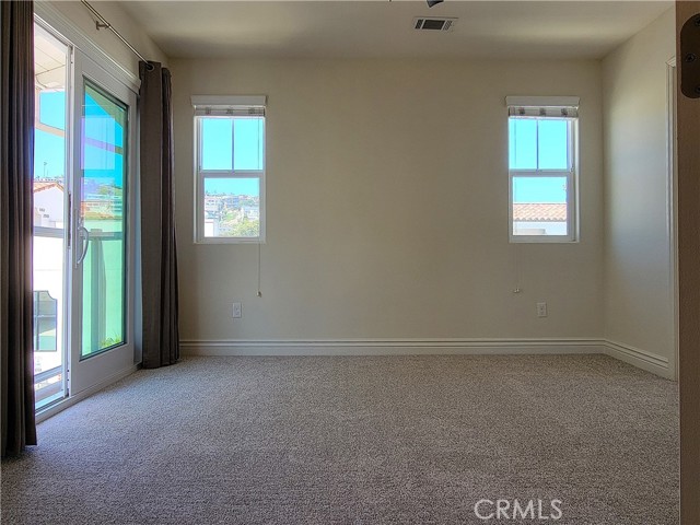 393 Wadsworth Avenue, Pismo Beach CA: https://media.crmls.org/medias/870a04bd-16b7-42e9-aba2-daea367581d1.jpg