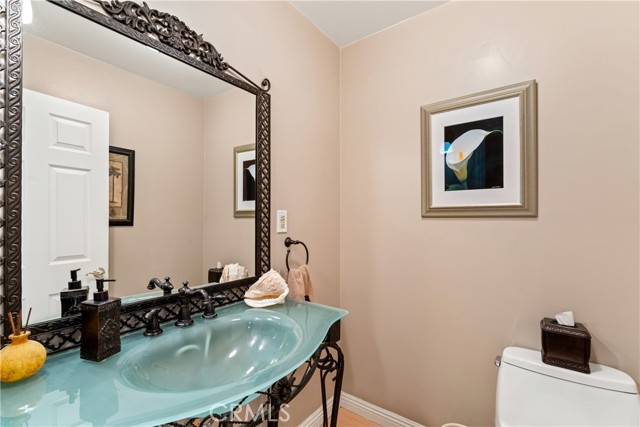 Detail Gallery Image 24 of 72 For 197 Massive Rd, Lake Arrowhead,  CA 92317 - 4 Beds | 3/1 Baths