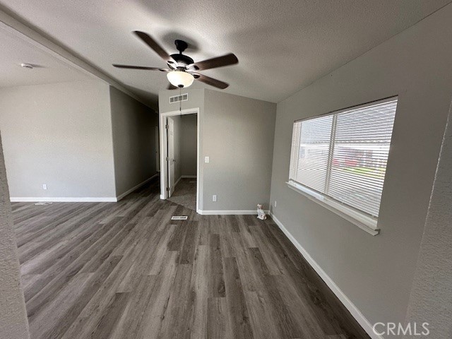 Detail Gallery Image 6 of 17 For 880 N. Lake Street #67,  Hemet,  CA 92544 - 2 Beds | 2 Baths