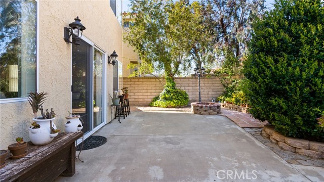 Detail Gallery Image 51 of 56 For 19765 Azure Field Dr, Newhall,  CA 91321 - 3 Beds | 2/1 Baths
