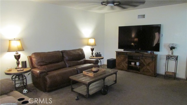 Detail Gallery Image 5 of 28 For 31388 Sierra Linda St, Yucaipa,  CA 92399 - 3 Beds | 2 Baths