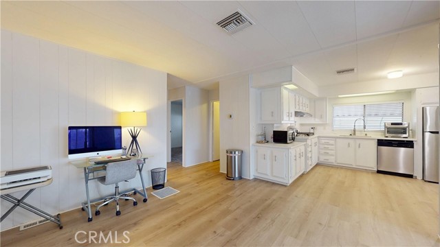 Detail Gallery Image 19 of 36 For 3595 Santa Fe Ave #73,  Long Beach,  CA 90810 - 2 Beds | 2 Baths