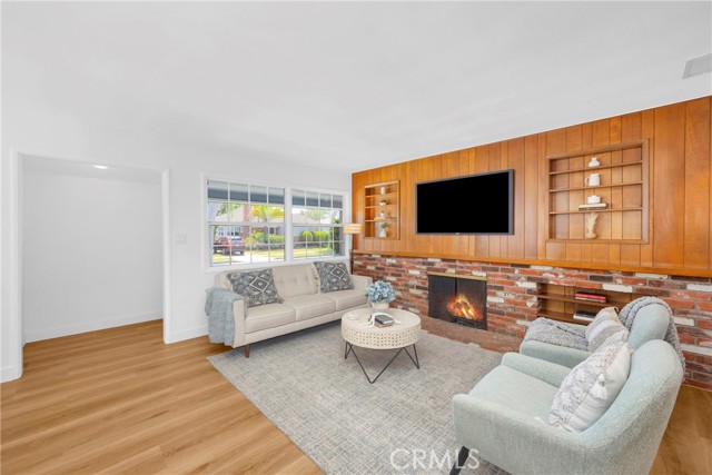 Image 11 of 66 For 6103 Pimenta Avenue