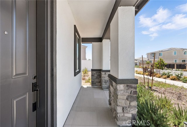 30248 Sunset Pier Drive, Menifee CA: https://media.crmls.org/medias/870e8c7c-3ccc-40d1-8096-9bc33aa5d2b6.jpg