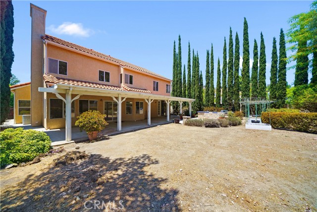 7636 Atherton Lane, West Hills CA: https://media.crmls.org/medias/87107330-893e-403b-b666-c3a02478ae03.jpg