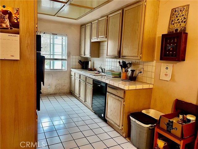 5240 Vantage Avenue, 101 photo 6
