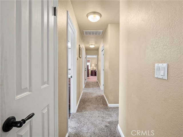 Detail Gallery Image 11 of 40 For 15242 Poppy Meadow St, Canyon Country,  CA 91387 - 3 Beds | 3 Baths