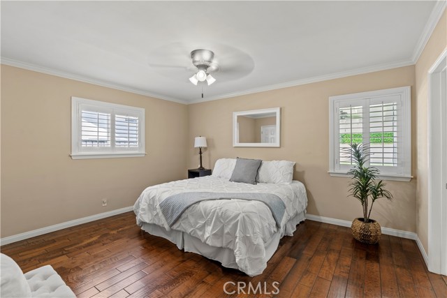 Image 15 of 33 For 15037 Hiawatha Street
