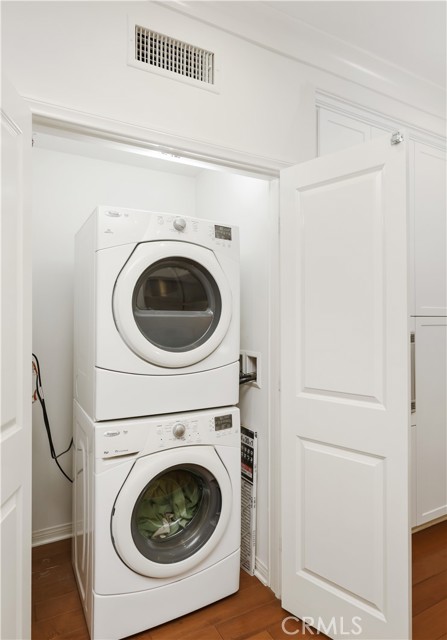 Detail Gallery Image 9 of 34 For 89 Mayfair, Irvine,  CA 92620 - 1 Beds | 1/1 Baths