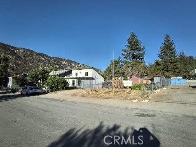 228 Chaparral Street, Frazier Park CA: https://media.crmls.org/medias/8713d4c2-ac33-4725-a66f-82bc590bcbdd.jpg