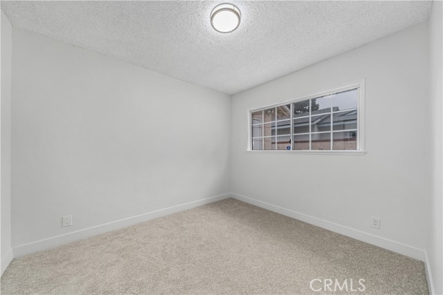 415 N Rennell Avenue, San Dimas CA: https://media.crmls.org/medias/871474fa-738d-45d8-a504-bcfae5a19ea4.jpg