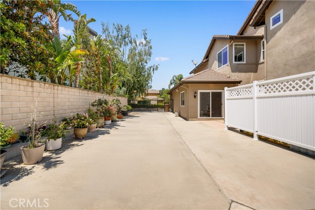 27025 Glaramara Lane, Yorba Linda CA: https://media.crmls.org/medias/8714db44-1999-47ff-abc9-99d79c24b6e2.jpg