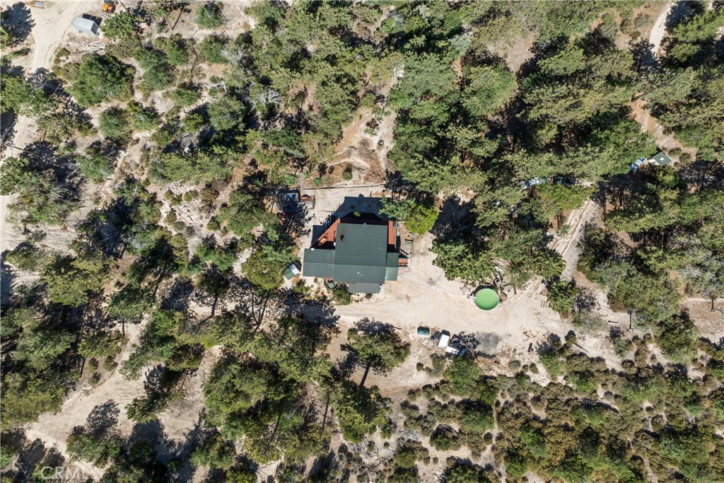 https://media.crmls.org/medias/8714effb-99aa-44df-aa6b-8a730953234e.jpg?preset=X-Large